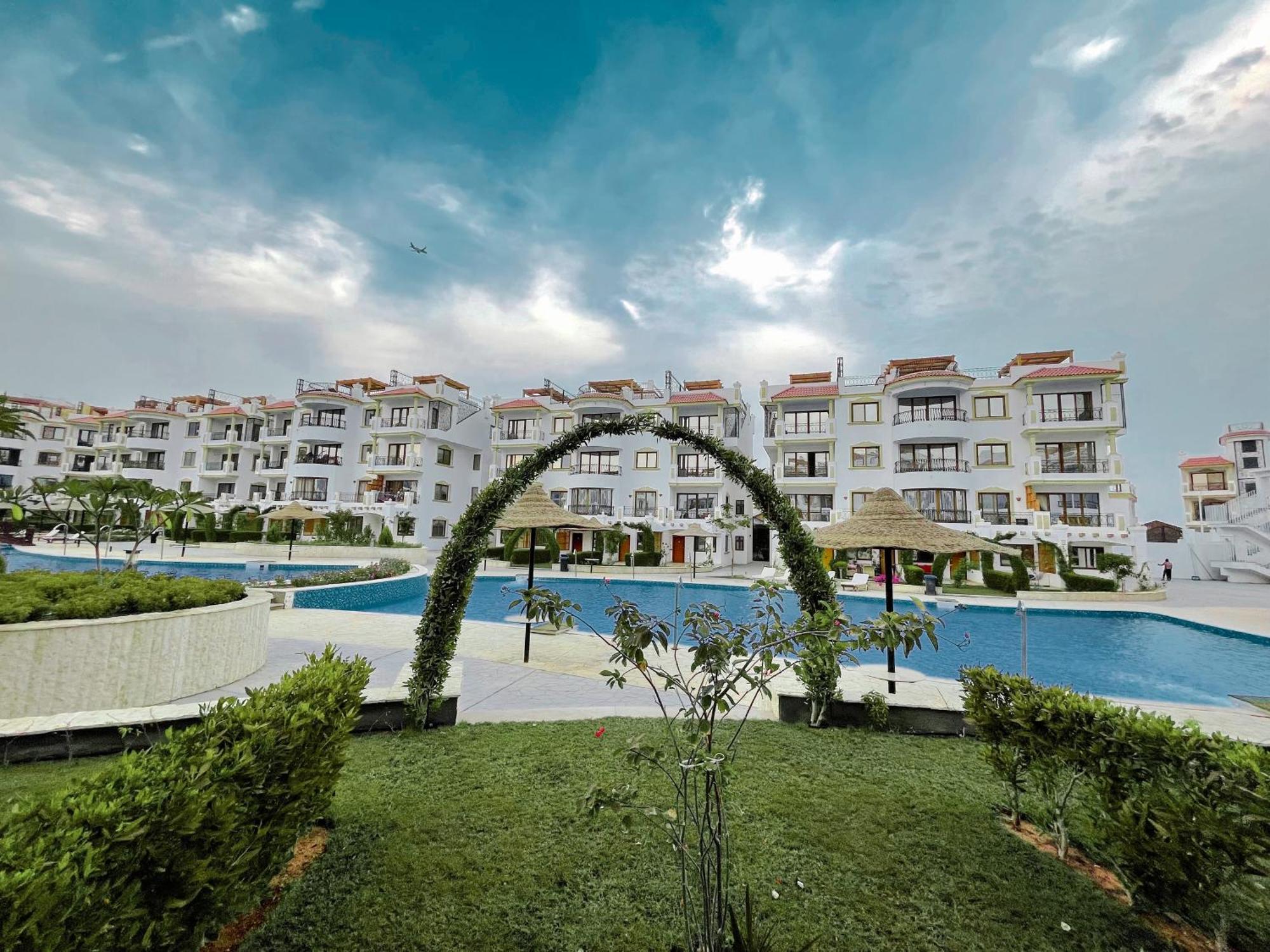 Sharm Hills Aqua Park Resort Buitenkant foto